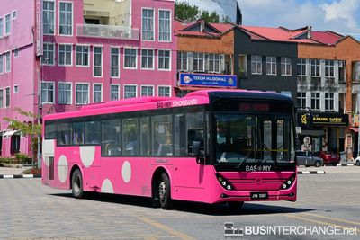 Bus J50 - BAS.MY Johor Bahru King Long XMQ6127G (JYN3397)