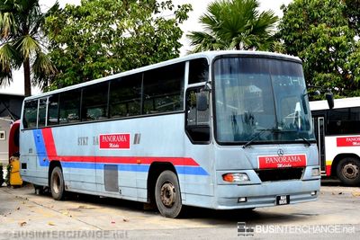 MAH8806 - Panorama Melaka Mercedes-Benz OH1318