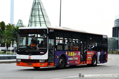 Bus 22 - TCM Wuzhoulong FDG6121 (MO-15-47)