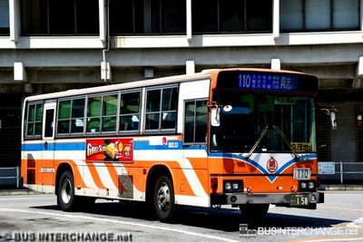 沖縄 22 き  158 · 110