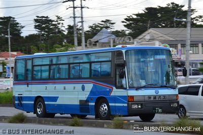 沖縄 22 き  195 - Okinawa Bus Mitsubishi Fuso Aero Bus