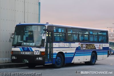 Bus 77 - Okinawa Bus Mitsubishi Fuso Aero Star (沖縄 22 き  356)