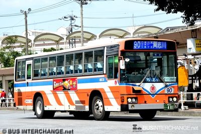 Bus 90 - Ryukyu Bus Kotsu Hino Blue Ribbon (沖縄 22 き  481)