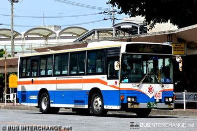 Bus 63 - Ryukyu Bus Kotsu Hino Blue Ribbon (沖縄 200 か  366)