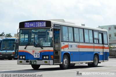 Bus 70 - Ryukyu Bus Kotsu Hino Rainbow RJ/RR (沖縄 200 か  485)