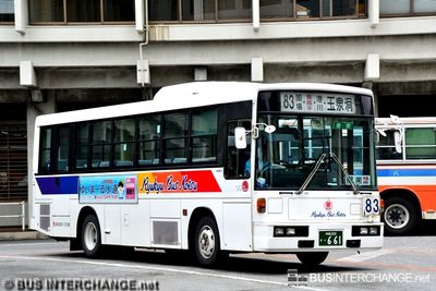 沖縄 200 か  661 · 83