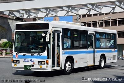 沖縄 200 か  769 · 9