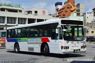 沖縄 200 か  864 · 90