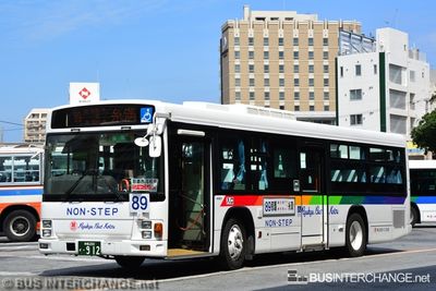 Bus 89 - Ryukyu Bus Kotsu Isuzu Erga (沖縄 200 か  912)