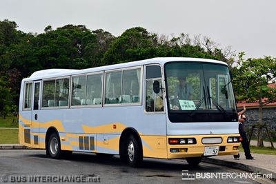 Mitsubishi Fuso Aero Midi