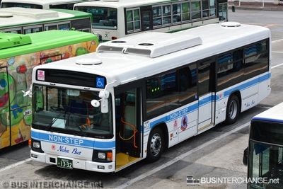 沖縄 230 あ 1332 - Naha Bus Hino Blue Ribbon II