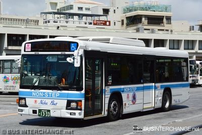Bus 6 - Naha Bus Hino Blue Ribbon II (沖縄 230 あ 1333)