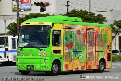 Bus 10 - Naha Bus Hino Poncho (沖縄 230 あ 7802)