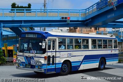 Bus 39 - Okinawa Bus Mitsubishi Fuso MP117K (沖 22 か 1064)