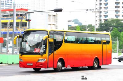 Bus 521 - Private Operator Isuzu LT133P (PA4465X)