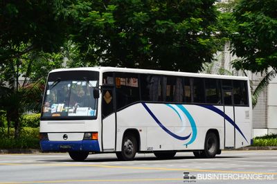 PH2807U - Private Operator Isuzu LT133P