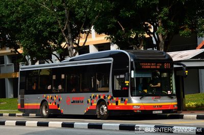Bus 811 - SMRT Buses MAN NL323F (A22) (SMB3033X)