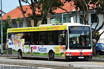 Bus 61 - SMRT Buses Mercedes-Benz OC500LE (SMB117H)