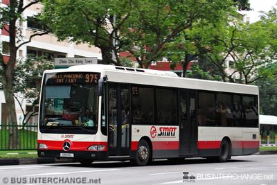 Bus 975 - SMRT Buses Mercedes-Benz OC500LE (SMB43L)