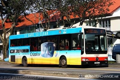Bus 61 - SMRT Buses Mercedes-Benz OC500LE (SMB44J)