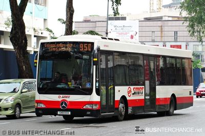 Bus 950 - SMRT Buses Mercedes-Benz OC500LE (SMB99B)