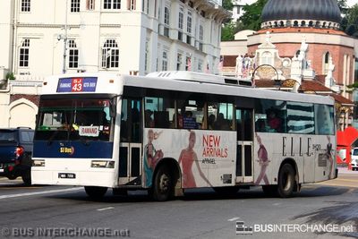 Bus 43 - SJ Bus Nissan Diesel JP251 (WNR7958)