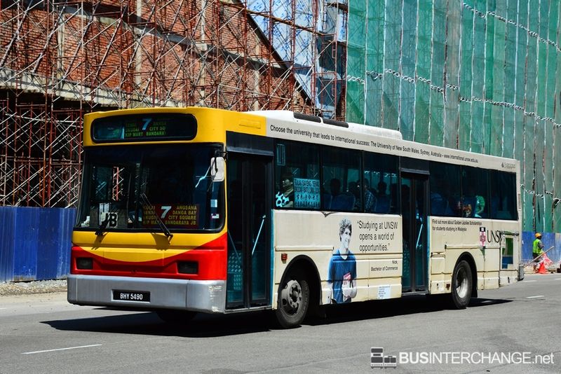 Bus 7 - S&S International Nissan Diesel JP251 (BHY5490)