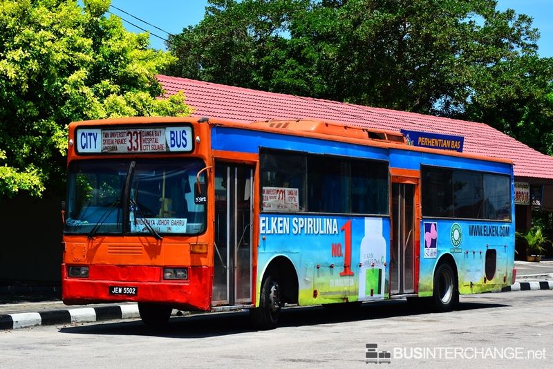Bus 331 - Transit Link JB Mercedes-Benz OH1318 (JEM5502)
