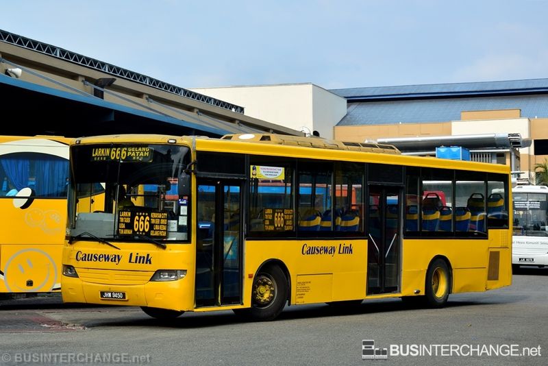 Bus 666 - Causeway Link Mercedes-Benz CBC1725 (JHW9450)