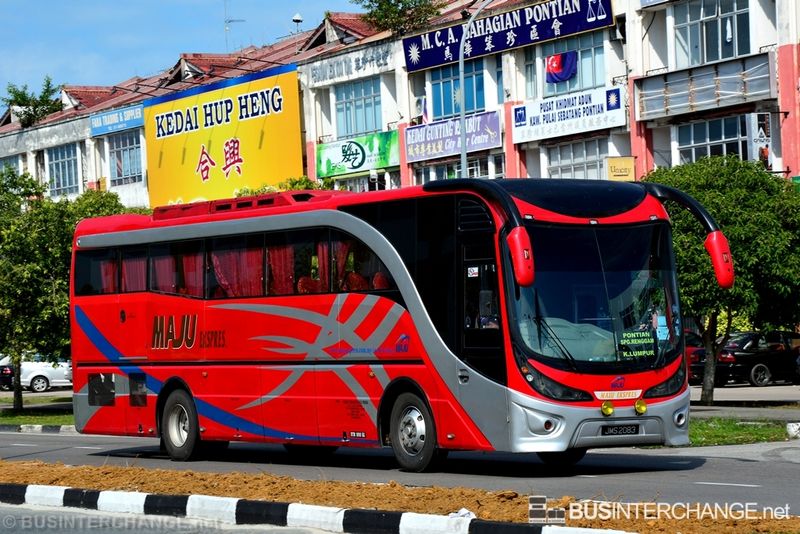 JMS2083 - Maju Hino RK1JSLL