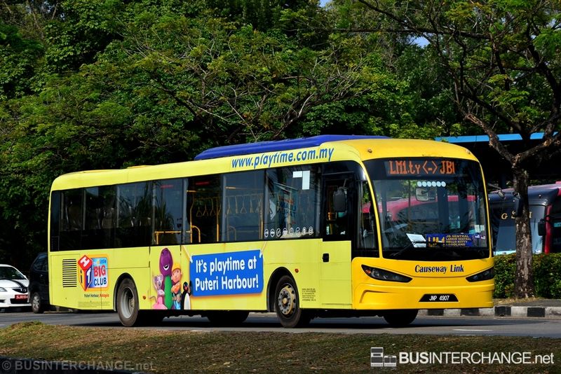 Bus LM1 - Causeway Link Sksbus SA12-300 (JNP4907)